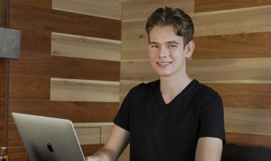 Australia's Self Made Teen Billionaire- Jack Bloomfield